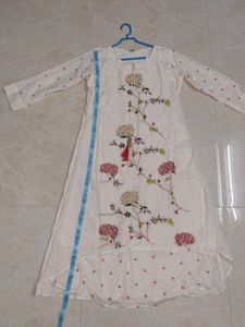 Kurta - Elegant White and Floral