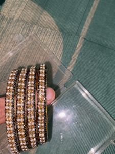 Set of 4 Embellished Bangles