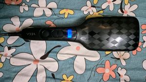 Vega X Look Hair Straightener