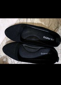 Black Ballerina Flats