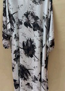 Flowy Floral Print Maxi abaya