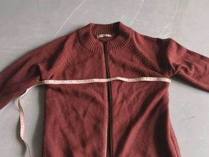 wool tshirt top seater