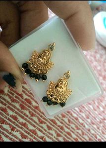 Traditional Gold & Black Bead Earrings