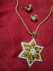 Star Pendant Necklace and Earring Set