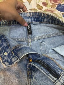 Distressed Wide Leg Jeans