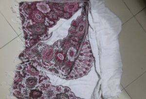 White  And Purpul Stole With Stone