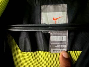 Nike Men's Black Jacket Wind cheater