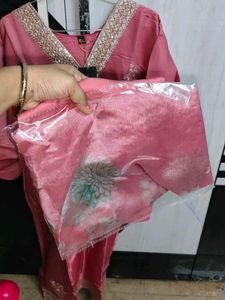 Elegant Pink Kurta with Sequins