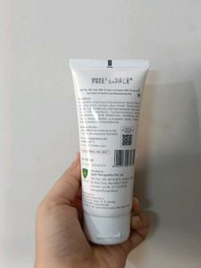 Apifil Oil Free moisturizer