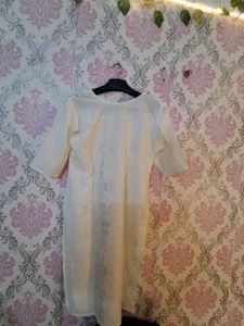 White Embroidered Kurta