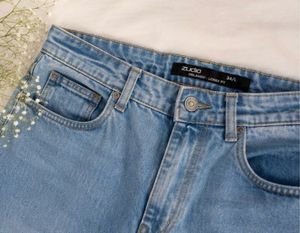 Light Wash Wide Leg Jeans