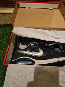 Nike Air Max Command shoes for men