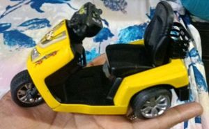 Metal Scooty