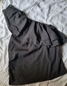 Black One Sided Off Shoulder Top