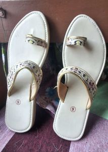 Floral Printed Toe Ring Flats