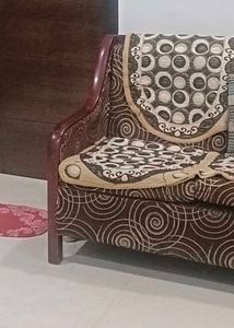Brown 5 seater Sofa cover Circular Pattern