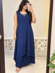 Elegant Navy Blue Layered Gown Size M-L