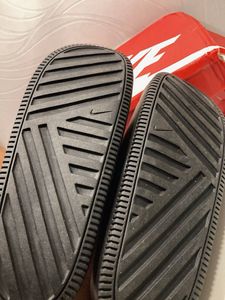 Nike Calm Men's Slides UK-9 ORIGINAL
