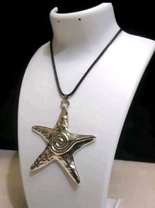 Trendy Necklace Pendant With Leather Cord