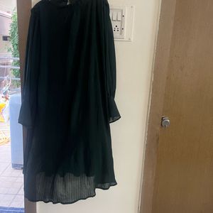 Elegant Dark Green Pleated Dress