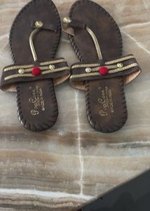 2Pair Unused Stylish Brown kolhapuris