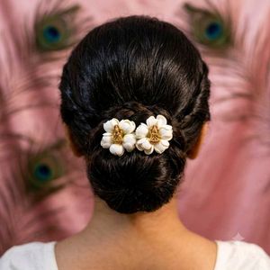 Elegant Floral Hair Clips with Lakshmi