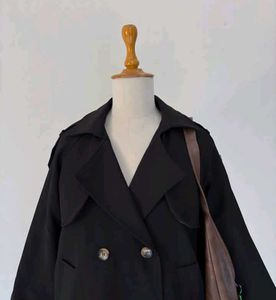 🍂 black short double breasted jacket/ trench coat