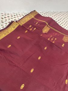 Pure Kanjipuram Silk Saree With Golden Zari Butta Prints