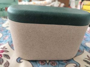 Set of 2 Green Mugs with Box