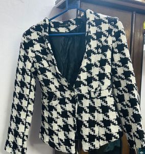 Houndstooth Blazer