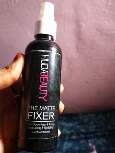 Huda Beauty Makeup Setting Spray