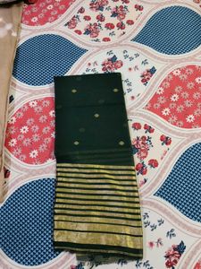 Solid Green KurtaSet with Gold Trim
