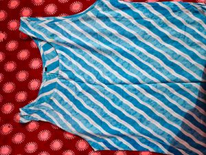 sleevless blue kurta