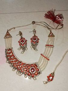 Stunning Red & Pearl Jewellery Set