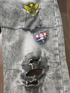Stylish Distressed Jeans with Patches