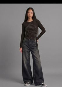 Ribbed Graphic Print Ruched Top