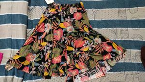 Vibrant Floral Print Skirt