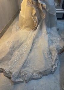 Stunning embellished bridal gown🩷🎀🧚🏻‍♀️
