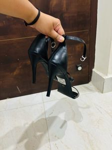Women Black Pencil Heels