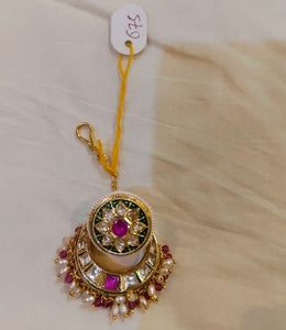 Exquisite Maang Tikka with Pearls