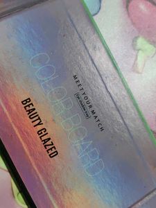 set of 2 Vibrant Eyeshadow Palettes