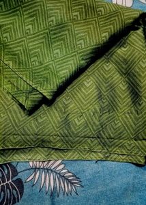 Elegant Green Geometrical Print Saree