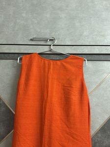Vibrant Color Block Sleeveless Kurta