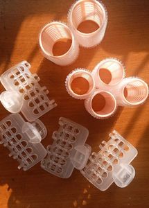 MR.DIY Hair Rollers Set — 6 Pieces + 4 Claw Clip