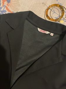 Black Cropped Blazer Jacket