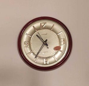 Classic wall clock 🤎