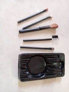 Huda Beauty Brush Set