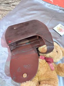 OZOAND AUSTRALIA Vintage Maroon Leather Shoulder B
