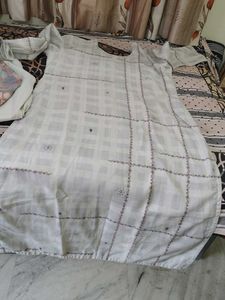 Elegant Off-White Kurta Set with Dupatta