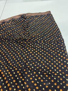 Black &amp; Red Bandhani dupatta 🧣